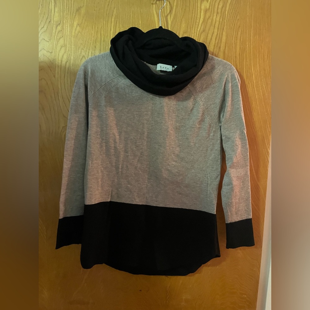 Rays turtleneck color blocked sweater S